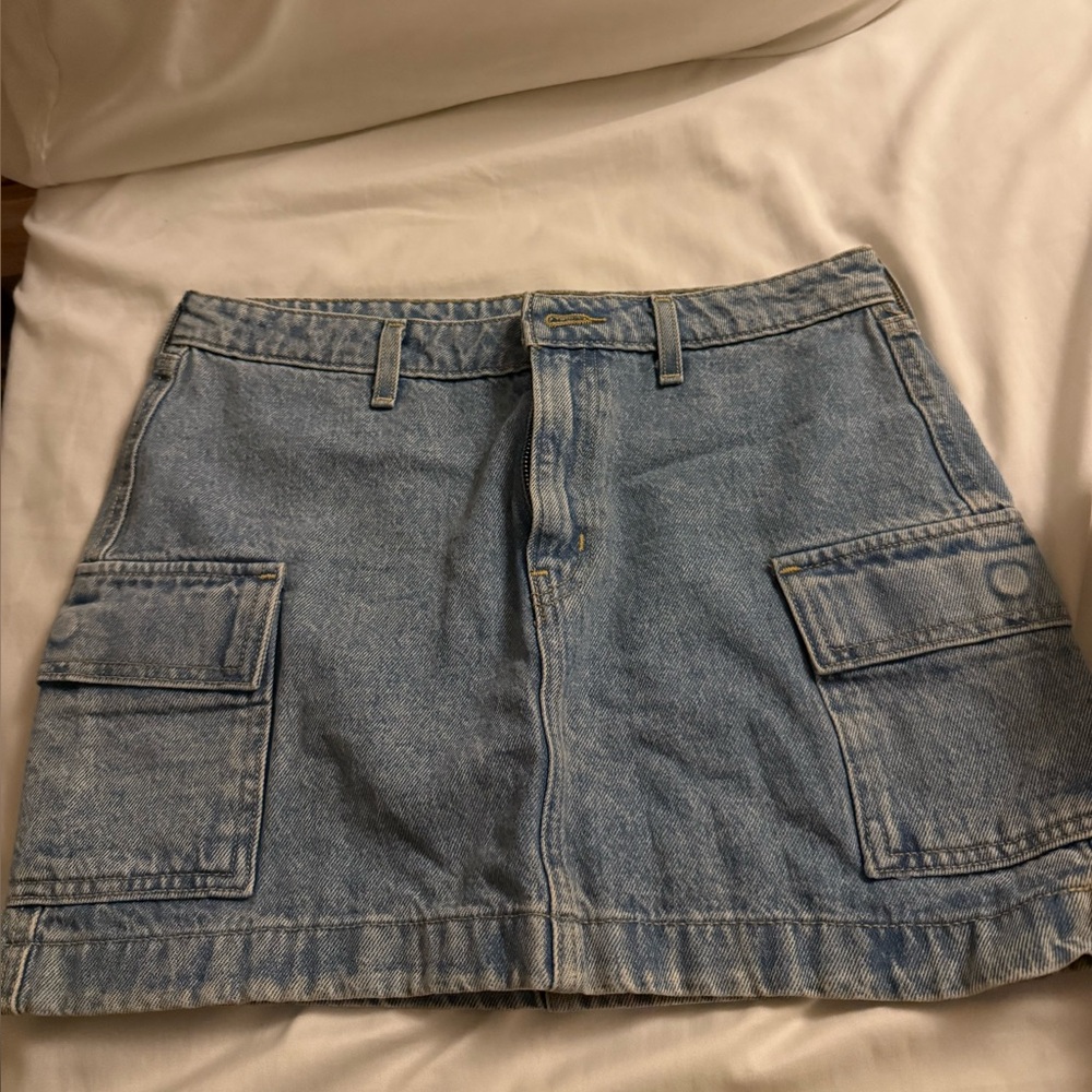 Levi’s Light Blue Denim Cargo Mini Skirt
